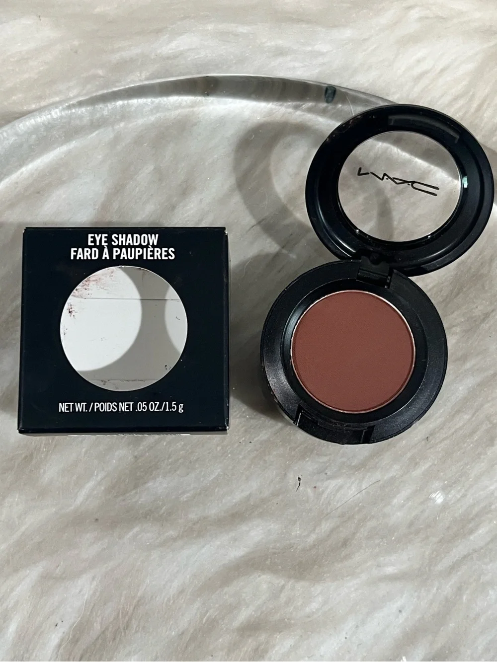 NEW MAC Cosmetics Swiss Chocolate Soft Matte Pigmented Eyeshadow Brown Single